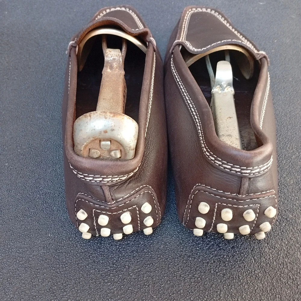 Tod's Women's Brown Loafers - Picture 5 of 9